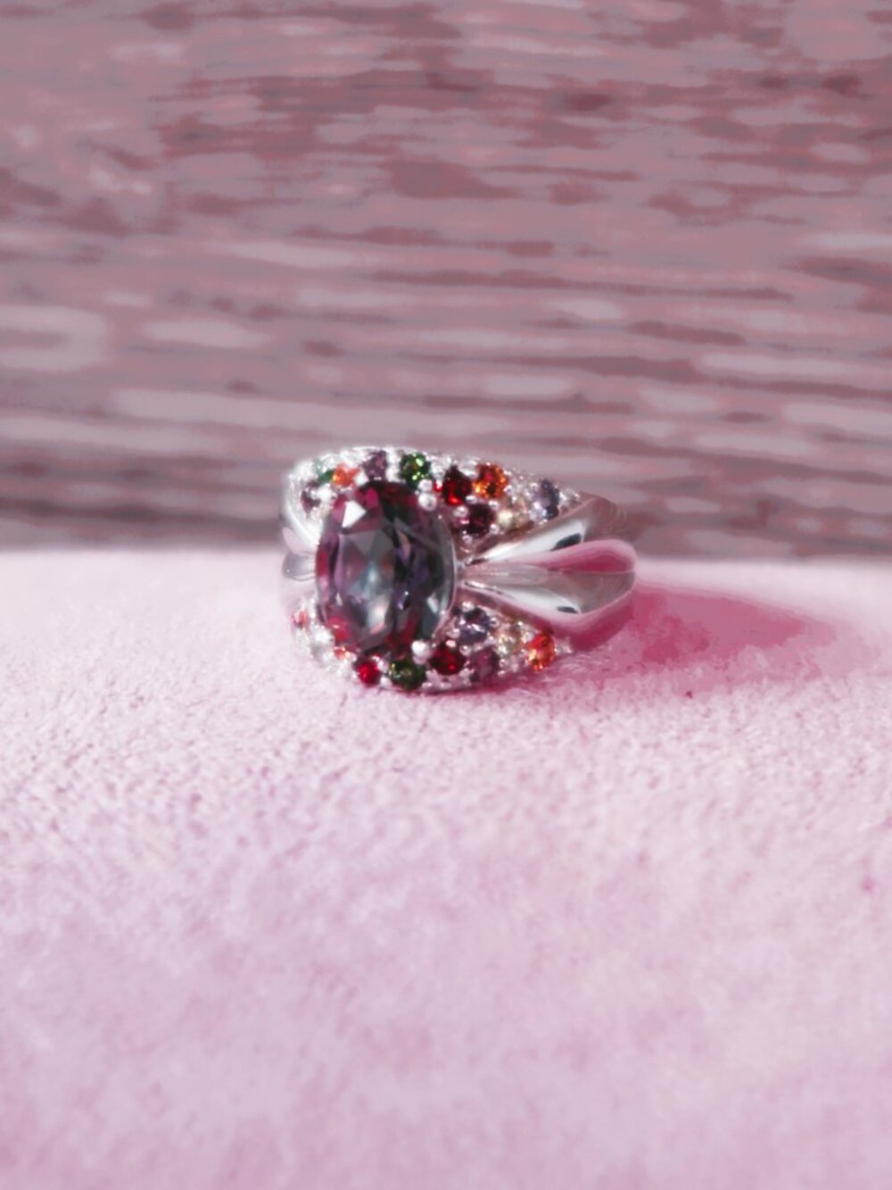 Stare at my Gemstone Rainbow Mystic Topaz Silver Sterling Stamped 925 Ring - Picture 5 of 14